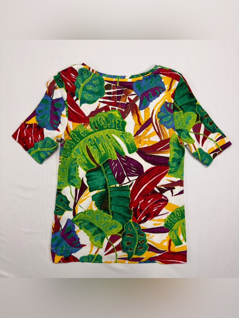 Chico's V-Neck Tropical Leaf Top in Green, Purple, Yellow